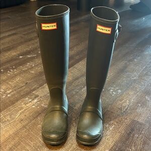 Tall Olive Green welly boot